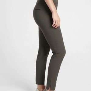 Athleta Wander Skinny Pant